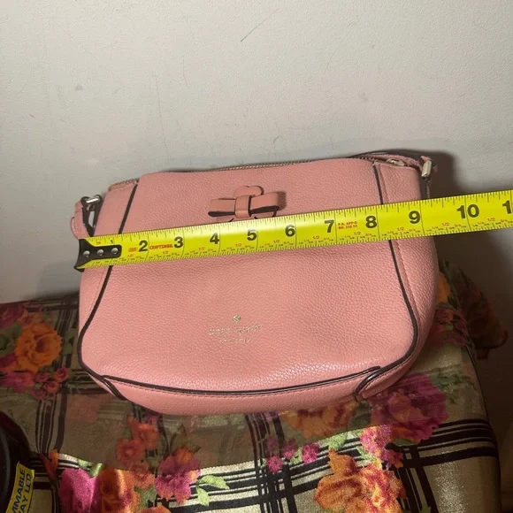 Kate Spade crossbody. - Picture 12 of 14